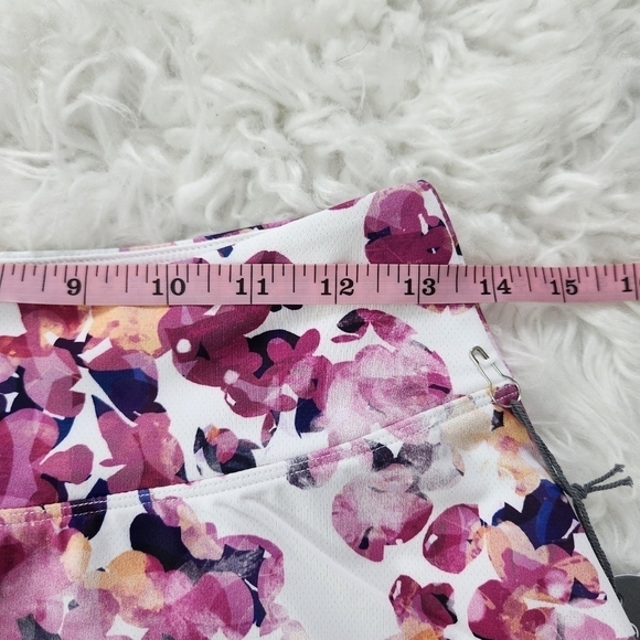Lija Printed Fusion Skort 13. Daisy Chain. Size Small. New.This slightly a-lin - Picture 6 of 9
